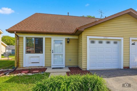 Photo of 3287 RUMFORD Court, Aurora, IL 60504 (MLS # 12655992)