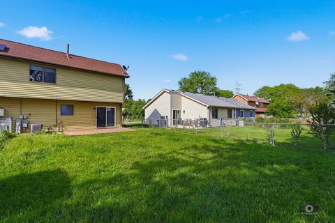 Tiny photo for 3287 RUMFORD Court, Aurora, IL 60504 (MLS # 12655992)