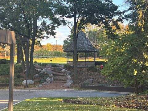 Tiny photo for 2000 Chestnut Avenue #407, Glenview, IL 60025 (MLS # 12491171)