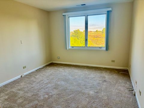 Tiny photo for 2000 Chestnut Avenue #407, Glenview, IL 60025 (MLS # 12491171)