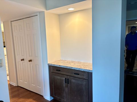 Tiny photo for 2000 Chestnut Avenue #407, Glenview, IL 60025 (MLS # 12491171)