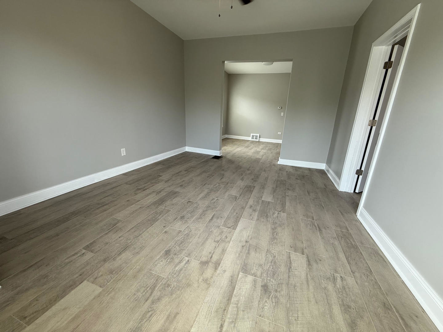 7436 S Langley Avenue