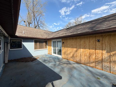 Tiny photo for 43 Ridge Road, Centralia, IL 62801 (MLS # 12605964)