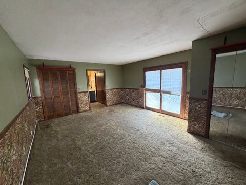 Tiny photo for 43 Ridge Road, Centralia, IL 62801 (MLS # 12605964)