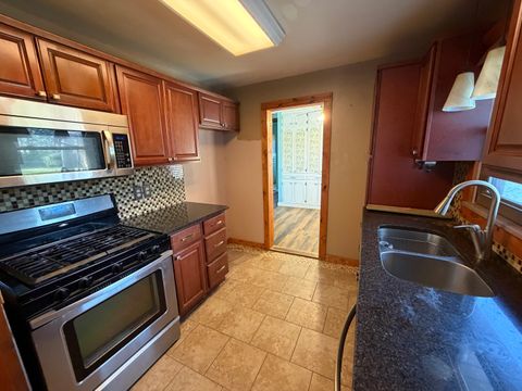 Tiny photo for 43 Ridge Road, Centralia, IL 62801 (MLS # 12605964)