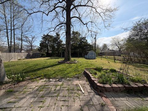 Tiny photo for 43 Ridge Road, Centralia, IL 62801 (MLS # 12605964)