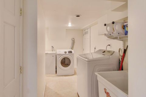 Tiny photo for 600 S Greenwood Avenue, Park Ridge, IL 60068 (MLS # 12501502)