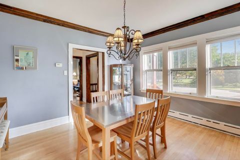 Tiny photo for 600 S Greenwood Avenue, Park Ridge, IL 60068 (MLS # 12501502)