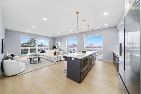 Tiny photo for 5830 N Lincoln Avenue #2S, Chicago, IL 60659 (MLS # 12656030)