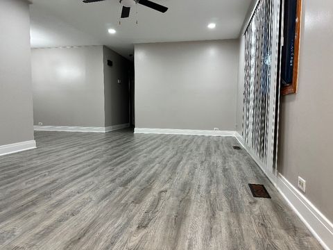 Tiny photo for 433 Lakewood Boulevard, Park Forest, IL 60466 (MLS # 12485497)