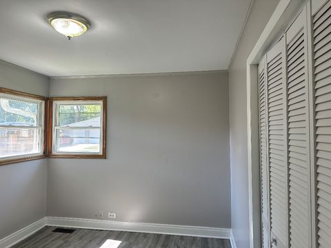 Tiny photo for 433 Lakewood Boulevard, Park Forest, IL 60466 (MLS # 12485497)