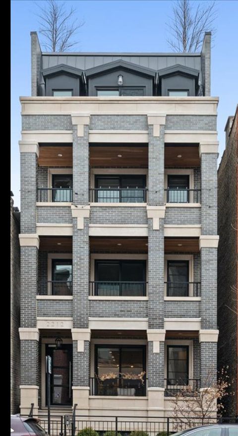 2212 N Halsted Street 1 Chicago IL 60614