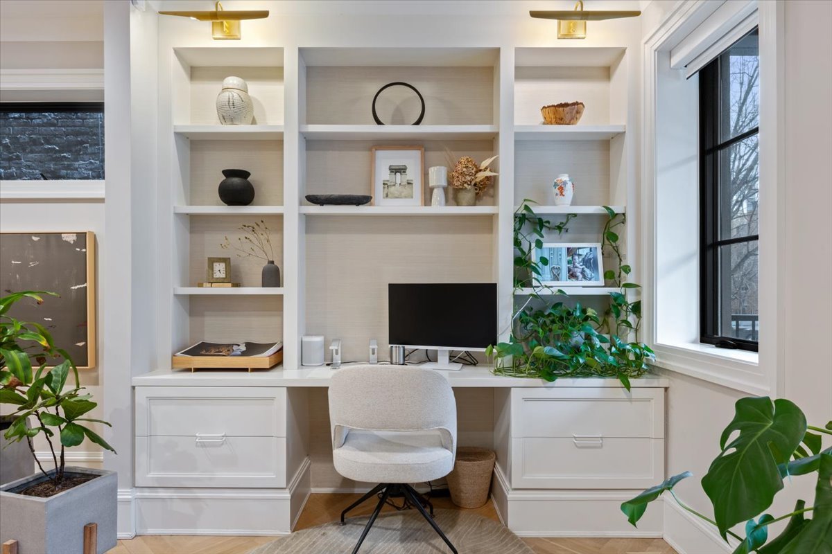 2212 N Halsted Street 1