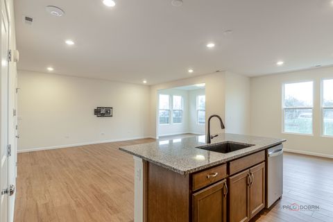 Tiny photo for 2751 Lawlor Lane, Naperville, IL 60564 (MLS # 12592606)