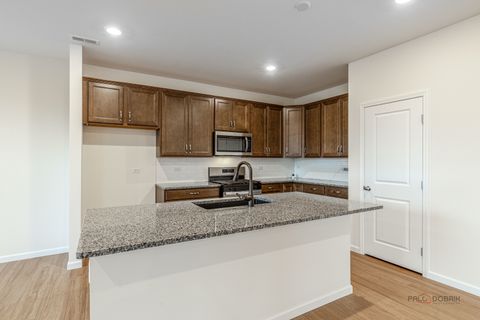 Tiny photo for 2751 Lawlor Lane, Naperville, IL 60564 (MLS # 12592606)