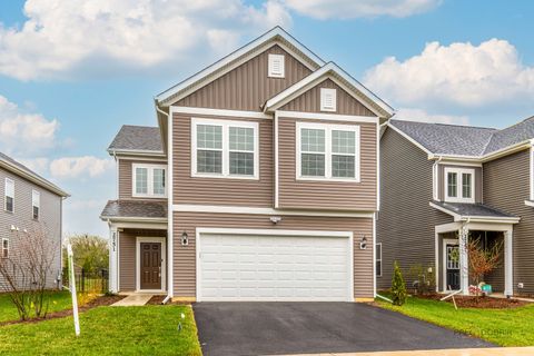 Tiny photo for 2751 Lawlor Lane, Naperville, IL 60564 (MLS # 12592606)