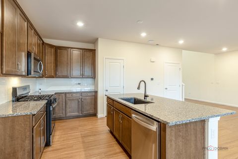 Tiny photo for 2751 Lawlor Lane, Naperville, IL 60564 (MLS # 12592606)