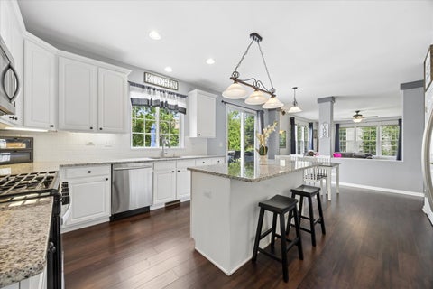 Tiny photo for 2900 Andrus Drive, West Chicago, IL 60185 (MLS # 12665667)