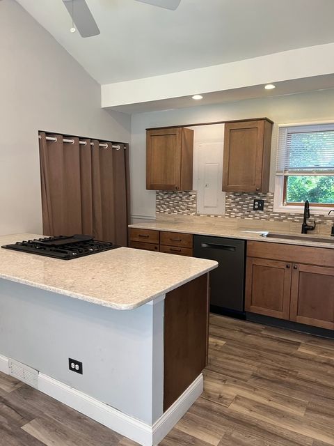 Tiny photo for 121 Woody Way, Oakwood Hills, IL 60013 (MLS # 12465349)