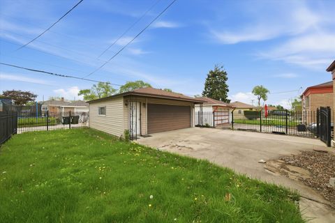 Tiny photo for 119 Rice Avenue, Bellwood, IL 60104 (MLS # 12629141)