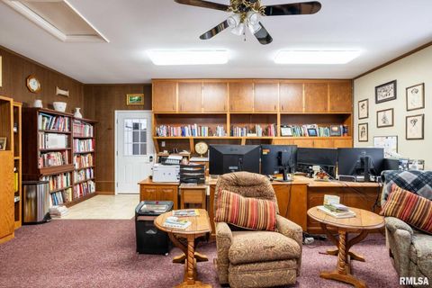 Tiny photo for 105 Woodlake Lane, Eldorado, IL 62930 (MLS # EB460662)