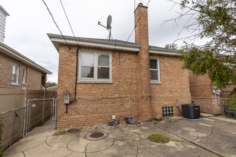 Tiny photo for 2433 S Keystone Avenue, North Riverside, IL 60546 (MLS # 12786826)