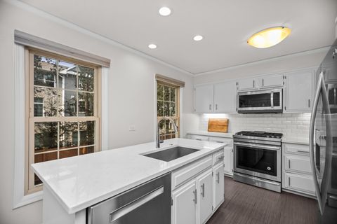 Tiny photo for 15 Landmark St, Northfield, IL 60093 (MLS # 12599142)