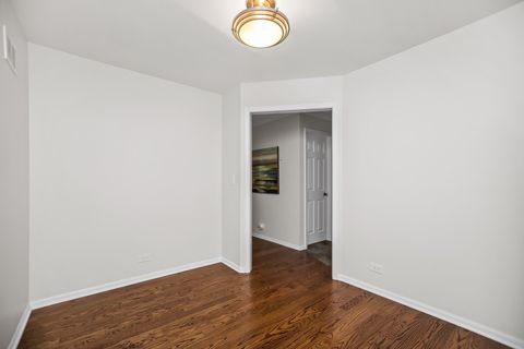 Tiny photo for 15 Landmark St, Northfield, IL 60093 (MLS # 12599142)