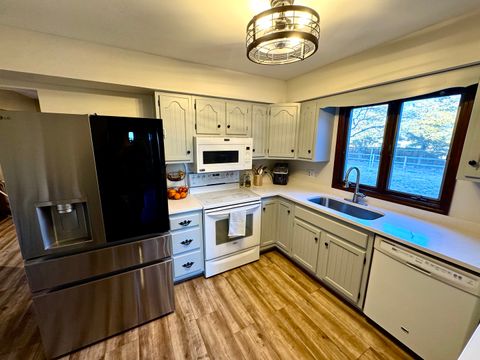 Tiny photo for 5180 E Mcardle Road, Coal City, IL 60416 (MLS # 12527236)