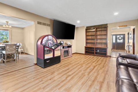 Tiny photo for 5180 E Mcardle Road, Coal City, IL 60416 (MLS # 12527236)