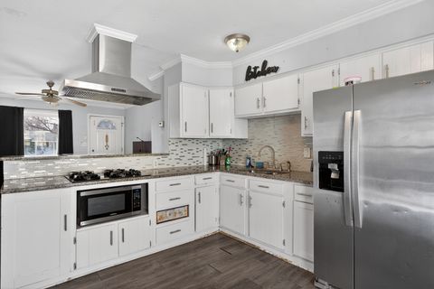 Tiny photo for 196 Hadleigh Road, Bolingbrook, IL 60440 (MLS # 12598099)