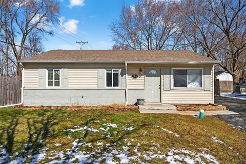 196 Hadleigh Road Bolingbrook IL 60440