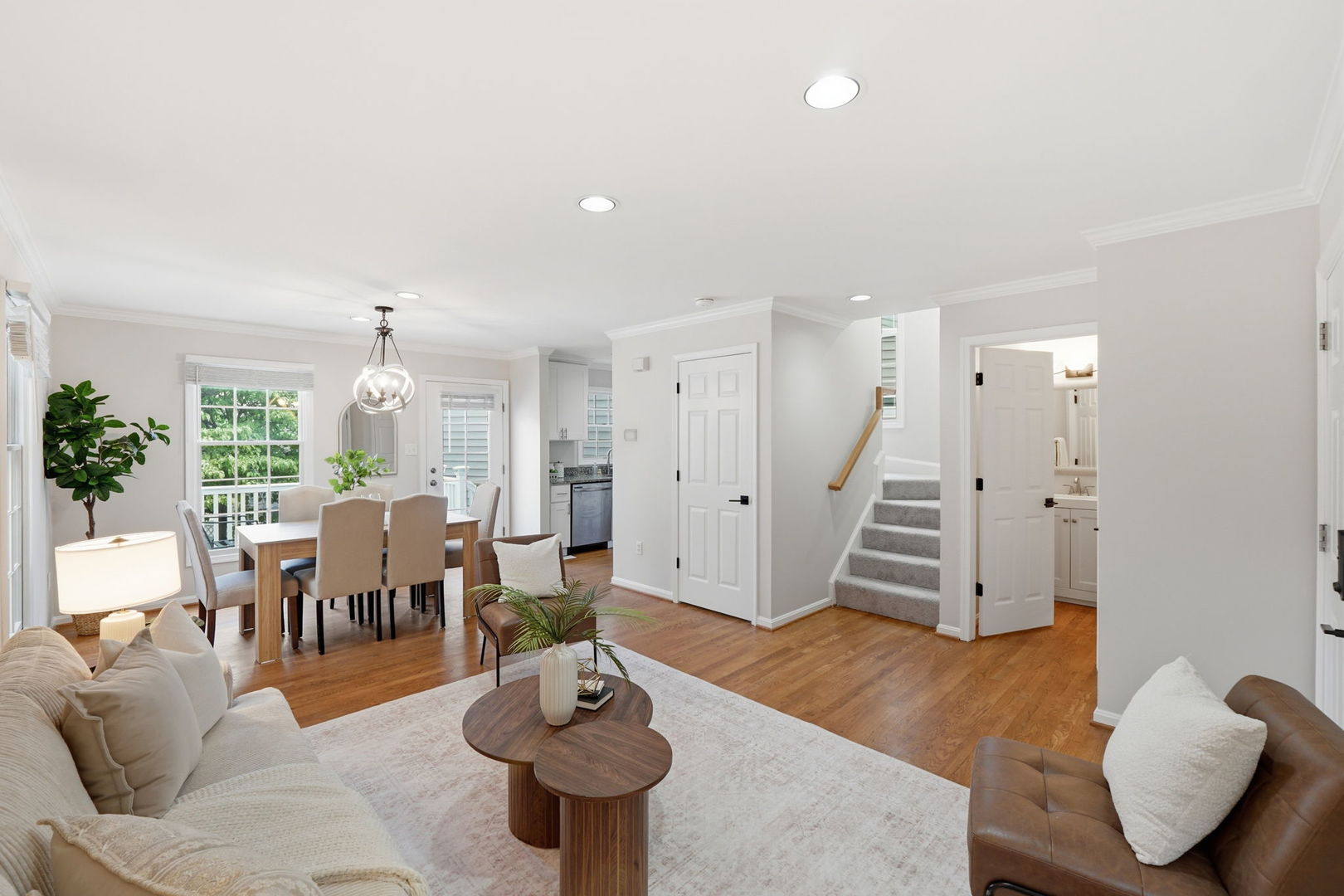 1002 MAIN Street