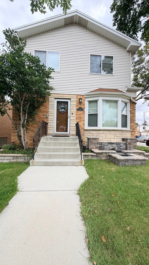 Photo of 5901 N Nagle Avenue, Chicago, IL 60646 (MLS # 12767213)