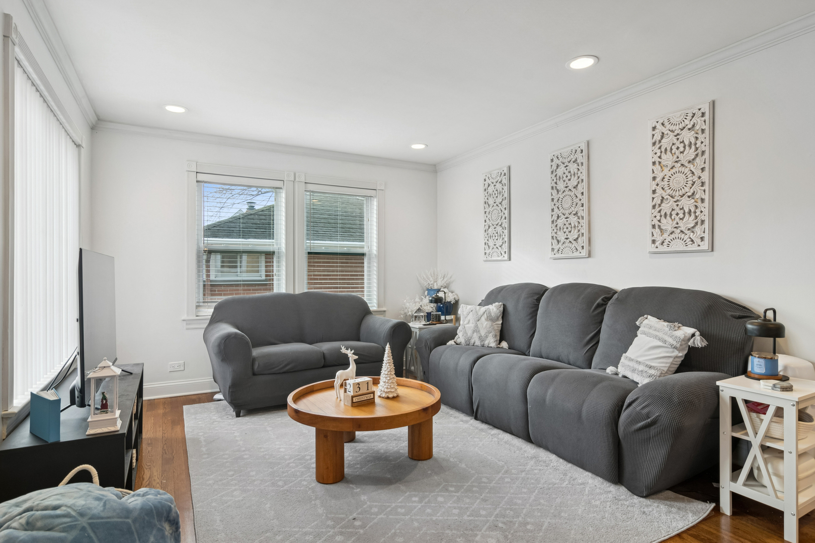 102 S ASHLAND Avenue