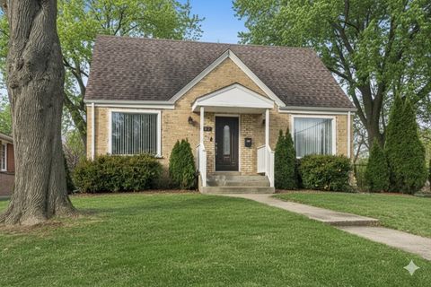 Photo of 102 S ASHLAND Avenue, Palatine, IL 60074 (MLS # 12556724)