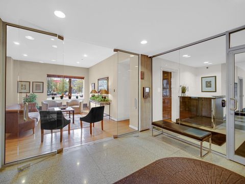 Tiny photo for 5000 S Cornell Avenue #6C, Chicago, IL 60615 (MLS # 12508608)