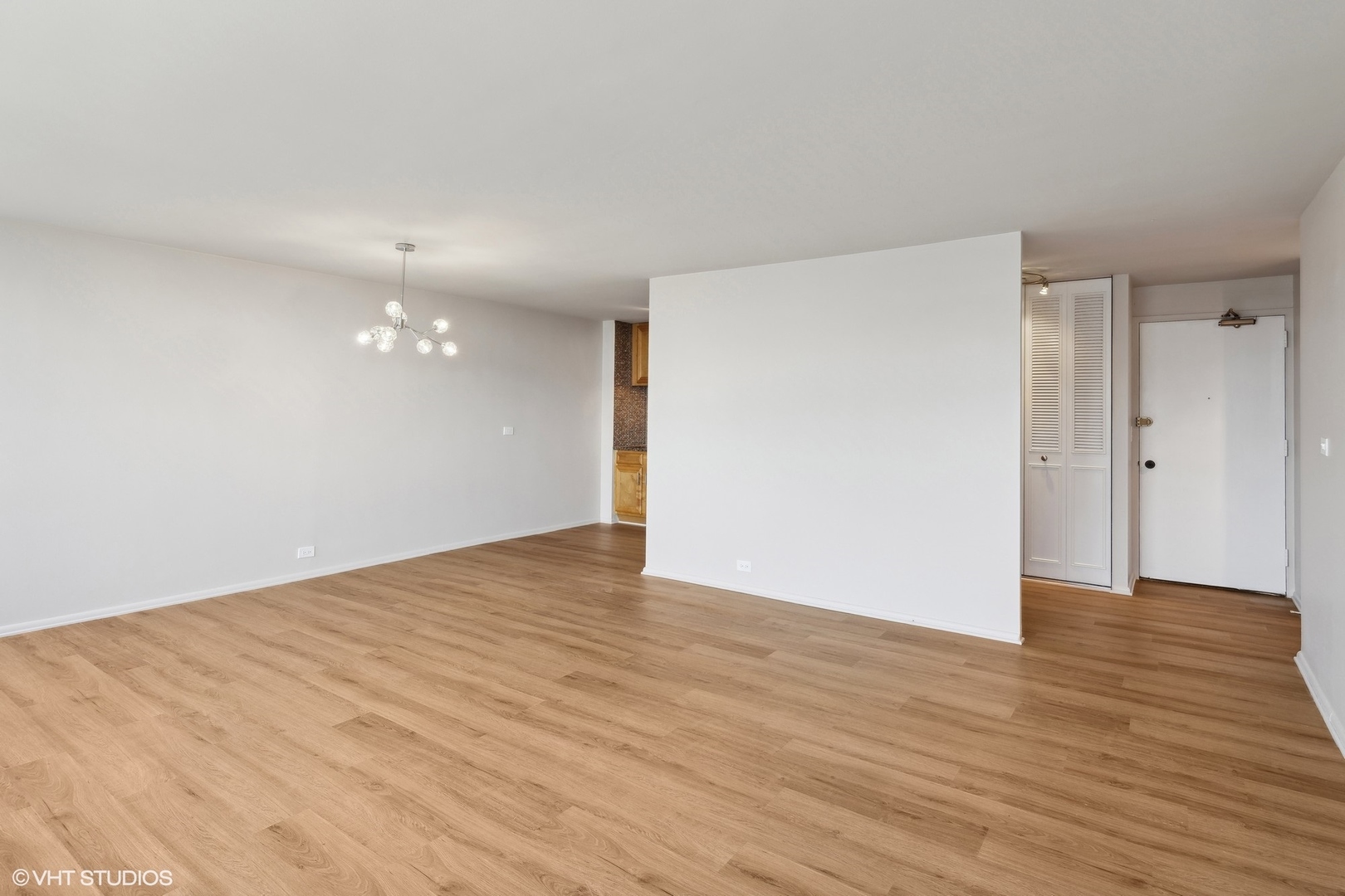 4250 N Marine Drive 1804