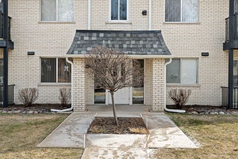 A home in Oak Lawn