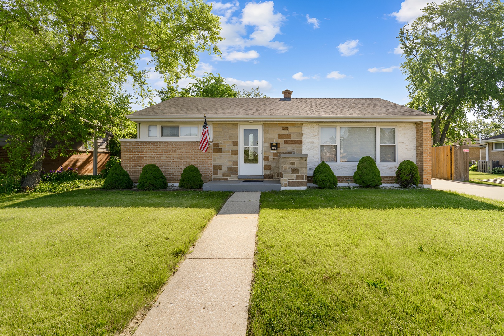 Properties 2 407 N West Avenue