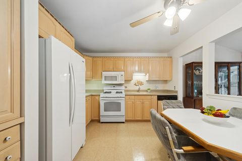 Tiny photo for 501 Aberdeen Lane #C, Prospect Heights, IL 60070 (MLS # 12481869)
