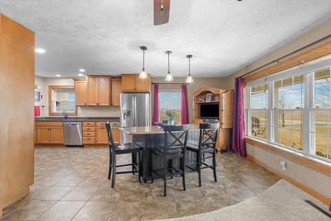 Tiny photo for 540 E 50n Road, Gibson City, IL 60936 (MLS # 12577292)