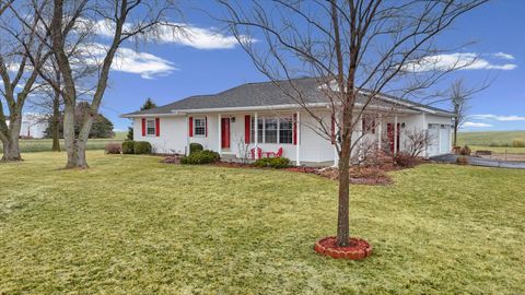 Tiny photo for 540 E 50n Road, Gibson City, IL 60936 (MLS # 12577292)