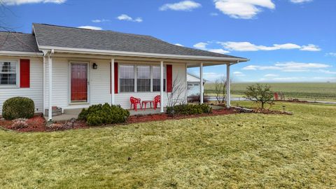 Tiny photo for 540 E 50n Road, Gibson City, IL 60936 (MLS # 12577292)