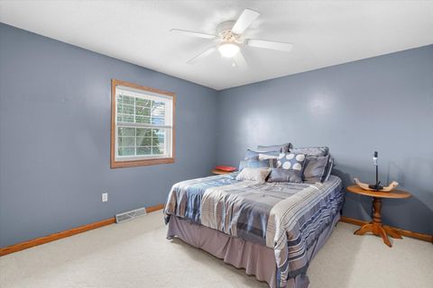 Tiny photo for 540 E 50n Road, Gibson City, IL 60936 (MLS # 12577292)