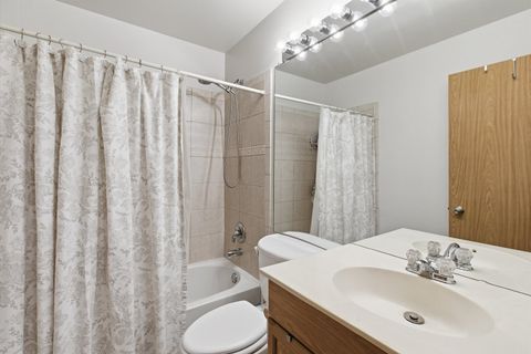 Tiny photo for 14747 Lakeview Drive, Orland Park, IL 60462 (MLS # 12537387)