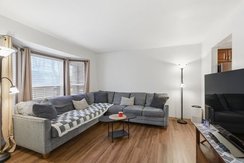 Tiny photo for 14747 Lakeview Drive, Orland Park, IL 60462 (MLS # 12537387)