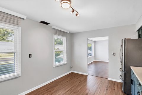 Tiny photo for 803 Forest Drive, Streamwood, IL 60107 (MLS # 12473601)