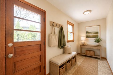 Tiny photo for 8 Candlewick Court, North Aurora, IL 60542 (MLS # 12628310)