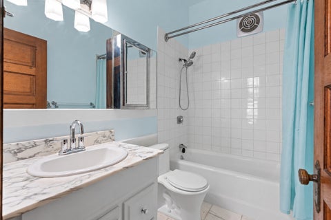 Tiny photo for 2800 N Pine Grove Avenue #8CD, Chicago, IL 60657 (MLS # 12766515)